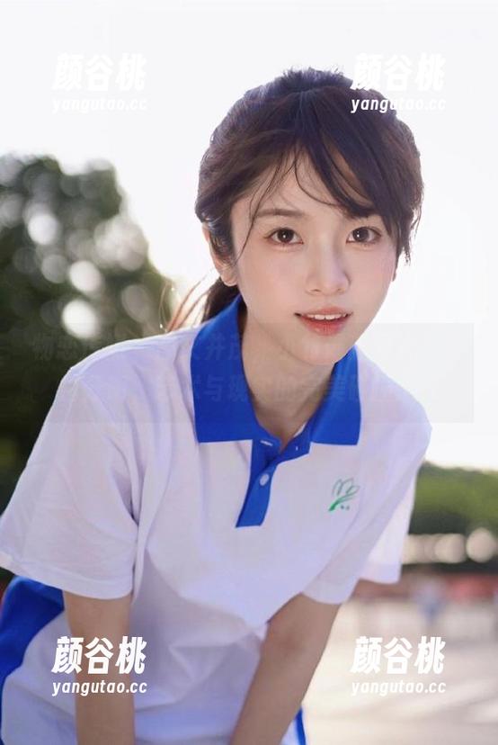 物恋传媒 - 图文并茂，小竹最新写真：黑白分明，艺术与现实的完美碰撞.txt