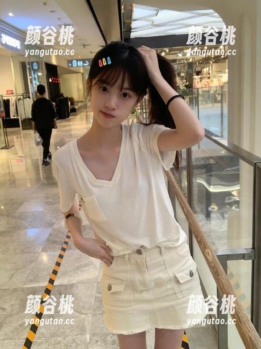 物恋传媒 - 菲菲水手服合集：这是你从未见过的海上时尚大片！.txt