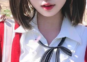 微密圈 – 油光黑丝与白龙猫女：一组写真作品引发的性感风暴.txt