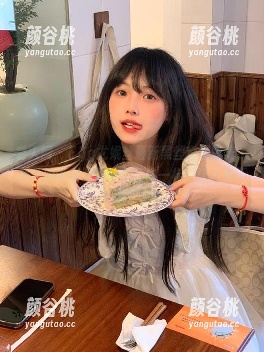 秀人网 - Egg尤妮丝最新黑丝套图曝光，黑丝的诱惑就像她的个性一样，让人爱不释手！.txt