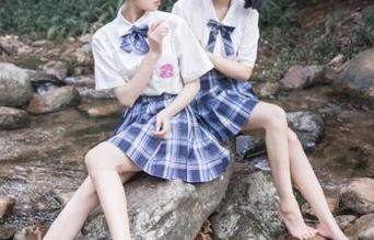 秀人网 – 绝美Lovely璐璐学姐无圣光写真合集，瞬间甜化你的心，快来围观吧！.txt