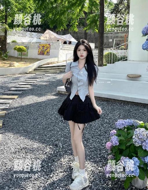 秀人网 - MARA酱全新上线：让我们一起探索JK写真资源的无穷魅力！.txt
