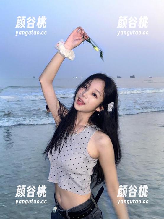 秀人网 - 发现lingyu69内衣高清系列在线，感受每一幅作品的细腻与优雅.txt