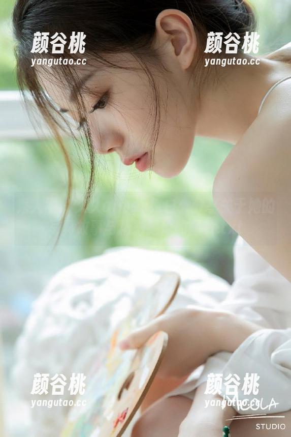 秀人网 - 久久aimee纯白：分享关于她的写真故事与精彩绝伦的图片.txt