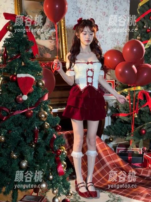 秀人网 - 从余心曼的美图更新中寻找属于你的套装灵感.txt
