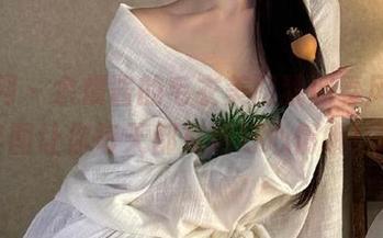秀人网 – 余虞酱的毛衣美图犹如春风，清新套图让你每天都充满好心情哦！.txt