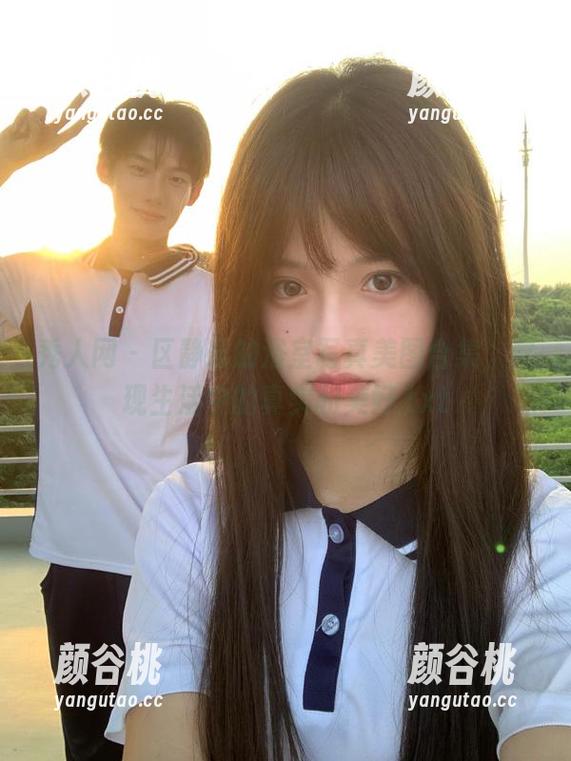 秀人网 - 区静瑶的浴室写真美图合集，展现生活中的真实和美好.txt