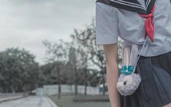 秀人网 – 可乐Vicky的高清JK图集，记录每个动人瞬间的迷人魅力.txt