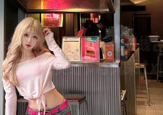 秀人网 – 娜露Selena美足在线合集，带你领略绝美细节与风采.txt