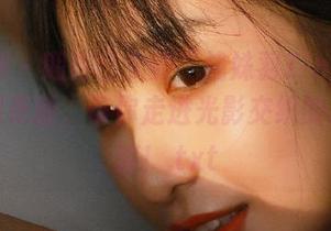 秀人网 – 期待已久的“战姝羽Zina女友”美图更新，带你走进光影交织的心灵之旅！.txt