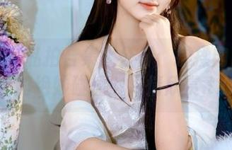 秀人网 – 私拍合集大公开：揉揉肉肉与黑丝的绝妙碰撞，尽情欣赏.txt