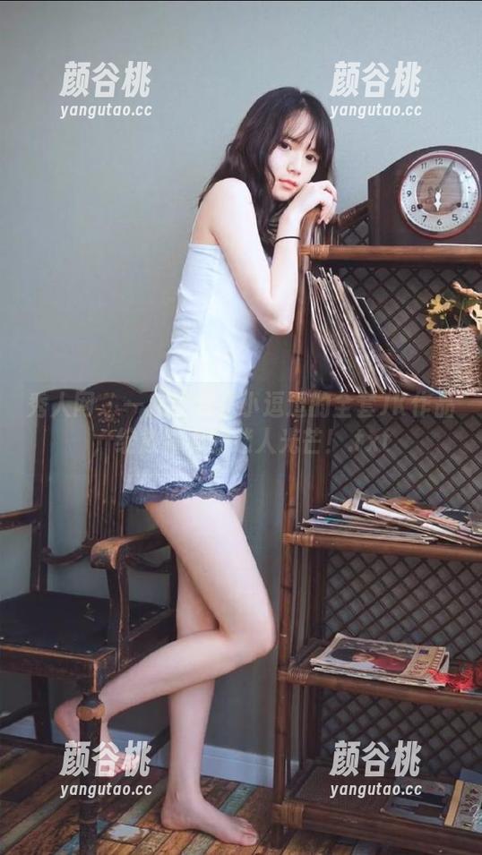 秀人网 - 一起欣赏是小逗逗的全套JK作品，绽放青春的迷人光芒！.txt