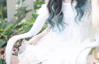 秀人网 – 精彩不停歇，欧阳若依美脚写真全集带你探索细腻之美！.txt