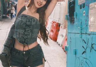 秀人网 – 汐汐baby镂空的艺术表达：分享她的写真作品集，体验内心的细腻情感.txt