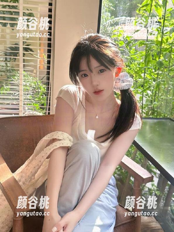 秀人网 - 淼淼萌萌哒丝袜写真精选：每一张都是让你忍不住多看几眼的艺术！.txt
