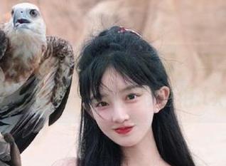秀人网 – 白裙中的清水美嘉：写真集分享带来的每一次视觉惊艳.txt