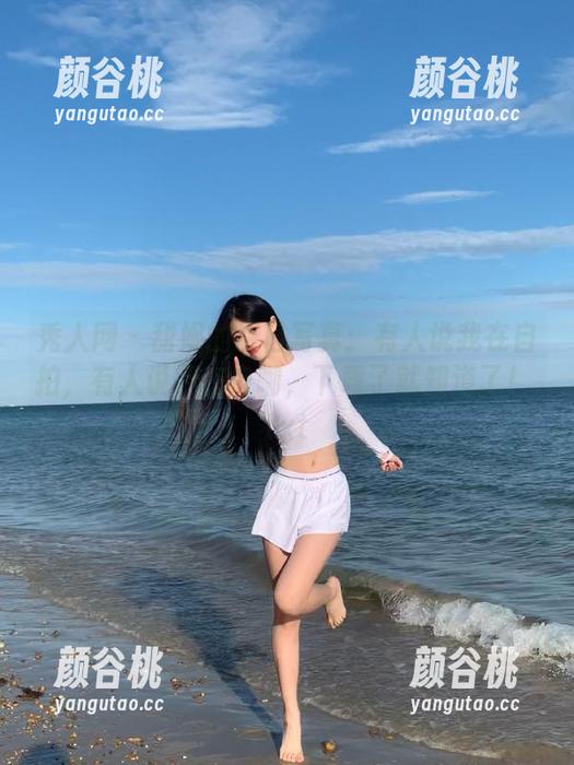 秀人网 - 甜妮的夏日写真：有人说我在自拍，有人说我在自嘲，下载了就知道了！.txt
