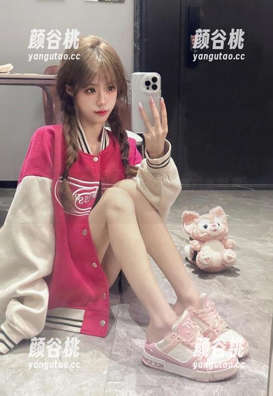 秀人网 - 免费下载美七mia的户外写真，感受摄影与自然的深情对话.txt