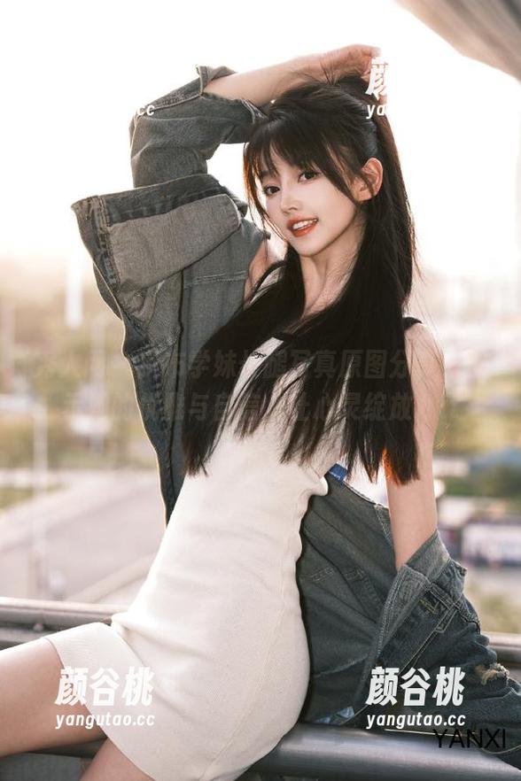 秀人网 - 麻布学妹长腿写真原图分享，揭示她的优雅与自信，让心灵绽放.txt