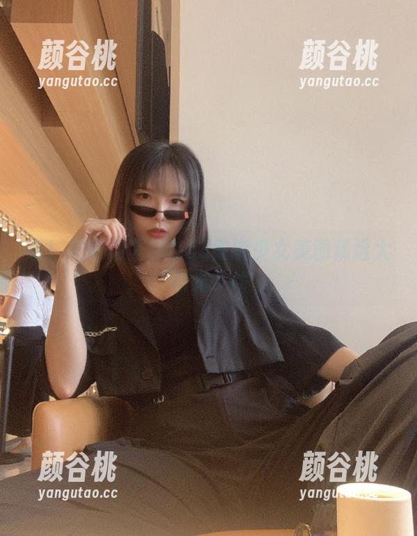看！秋和柯基的N53雀斑少女美图精选大曝光.txt