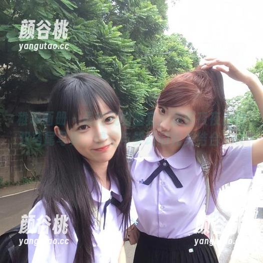 稚乖画册 - 最新视觉盛宴：赤西夜夜白丝双马尾写真，晴空与梦幻的完美结合.txt