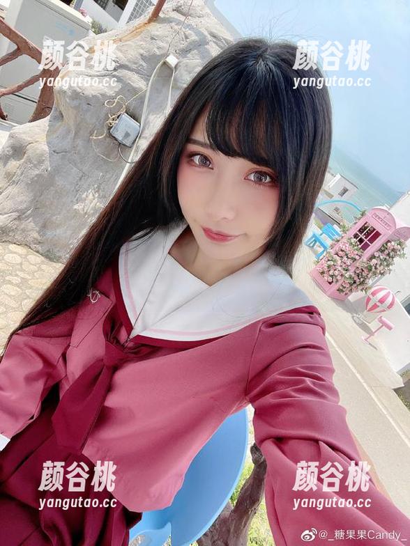 亲密接触糖果果Candy的私拍作品：室内OL写真的无限可能.txt