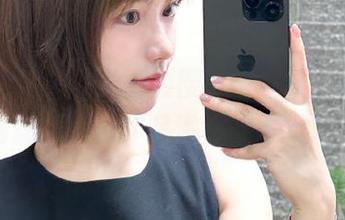 紧急企划 – 曝光樱樱樱可浴室系列写真，网盘中独家作品邀您来鉴赏.txt