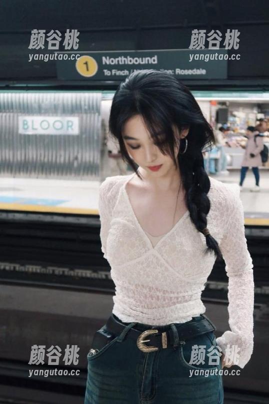 美媛馆 - 福利无限！Barbie可儿双马尾引领的写真作品，带你重温青春美好瞬间！.txt