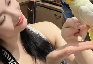 美媛馆 – 独家发布小夕juju教室图包，免费下载她的艺术摄影作品.txt
