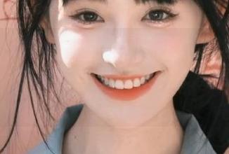 艺图语 – 探索阿起阿起阿起教室的私拍世界：每一组套图背后都有不为人知的秘密.txt