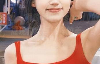 花漾show – 解锁周于希sandy的裸足写真套图，展现真实与纯粹的美，令人心驰神往.txt