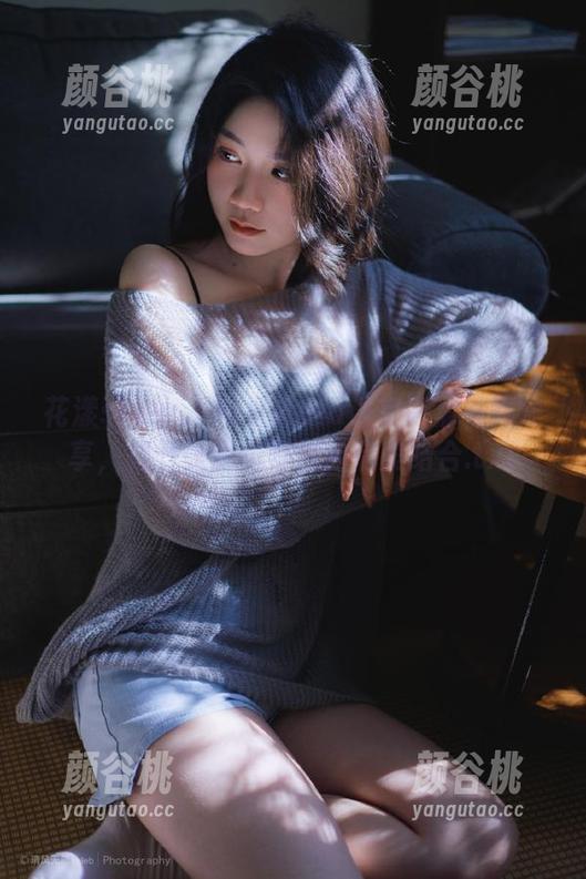 花漾show - 绮里嘉ula浴室高清写真分享，揭开美丽与舒适的完美结合.txt