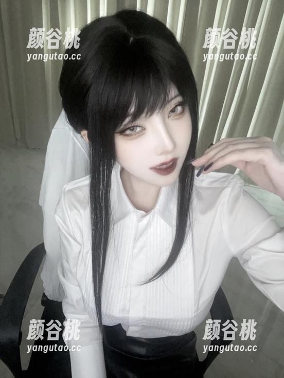最新精选！菌烨tako御姐美图集锦，带你领略别样的风格与气质，沉醉于每一帧之中！.txt