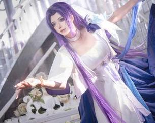 打造个性时尚：菌烨tako的高清写真与甘露寺队服（520限定）融为一体.txt