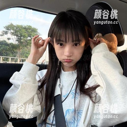 蜜桃社 - 与多香子一起探索水手服的魅力，精彩图片，快来下载吧！.txt