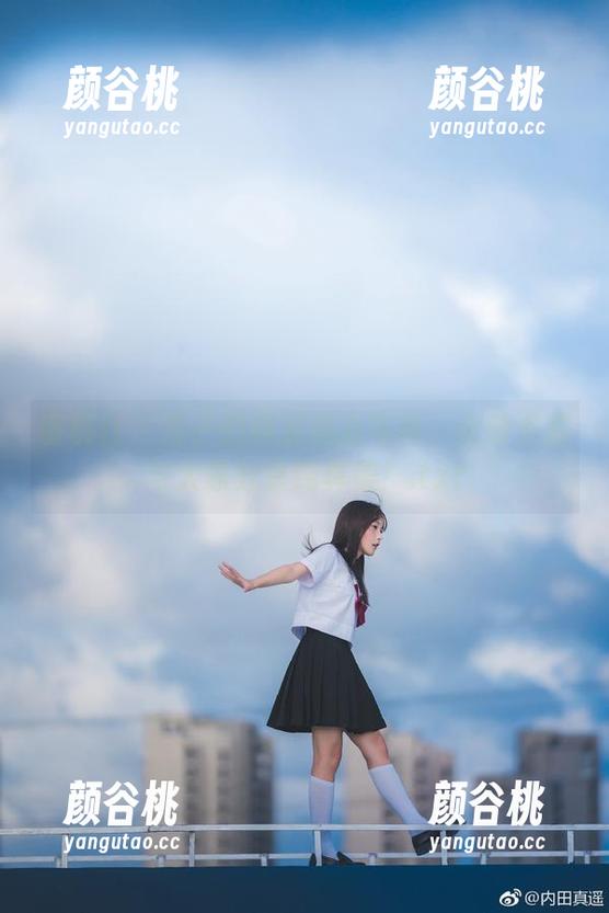 蜜桃社 - 杏子的裸足魅力写真：全新资源与大家分享纯真美！.txt