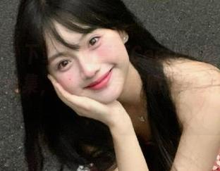 蜜桃社 – 下载“陆萱萱Cecilia姐姐”写真网盘合集，畅享她完美瞬间的无限魅力！.txt