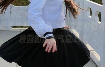 西尔酱春季校服写真，查看精彩图片感受校园的清新气息.txt