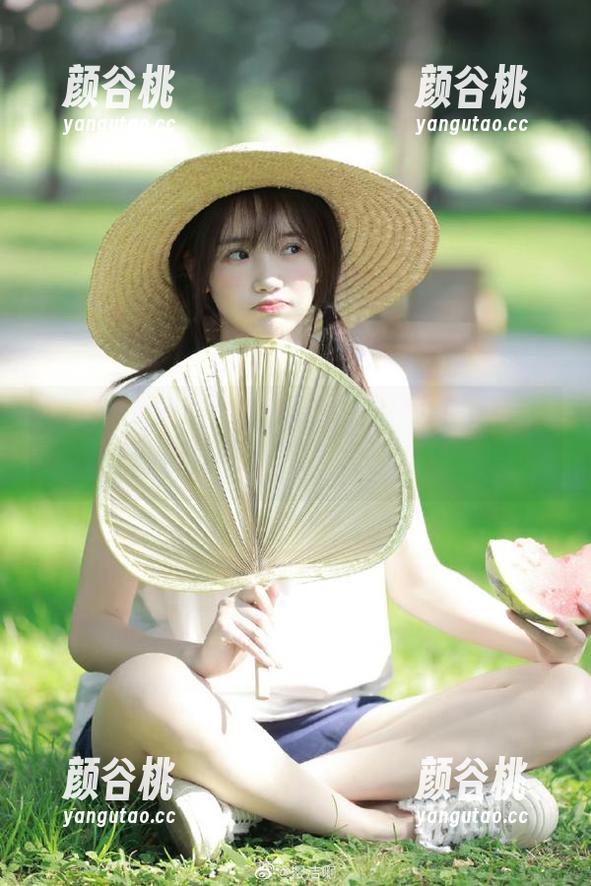 语画界 - 唐宁宁夏日写真合集全新更新，尽享那个季节里的万种风情！.txt
