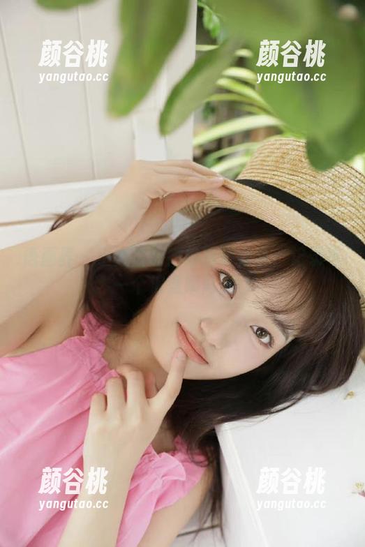 语画界 - 小尤奈的婚纱写真分享：记录每一个浪漫瞬间.txt