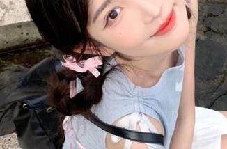 轰趴猫 – 筱慧的长腿美图合集：走进她的世界，感受无限的优雅气息.txt