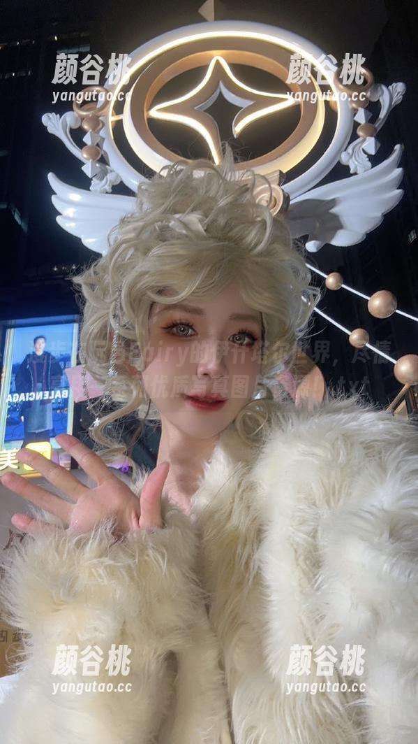 漫步在阮邑Fairy的伊什塔尔世界，尽情享用一系列优质写真图片资源！.txt