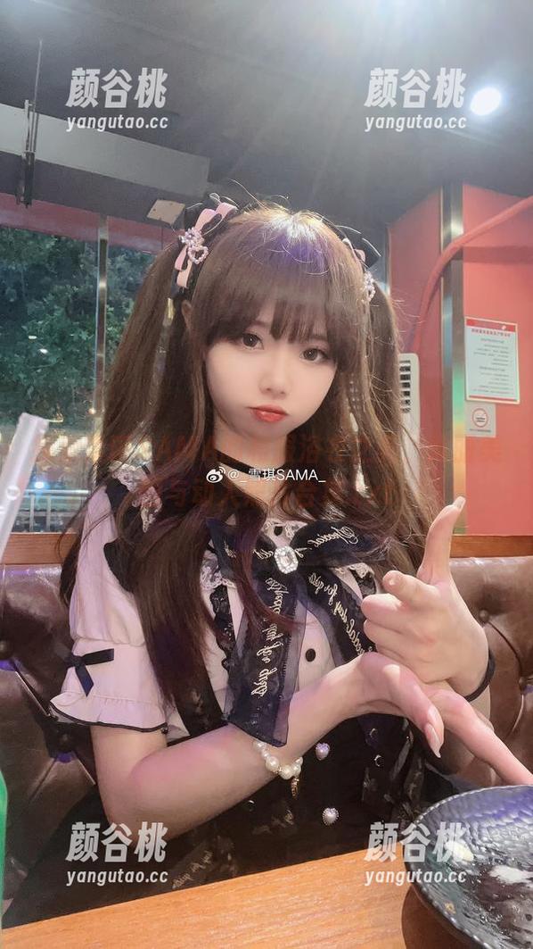 探索雪琪SAMA的和服浴衣之美，绚丽美图与动人照片合集.txt