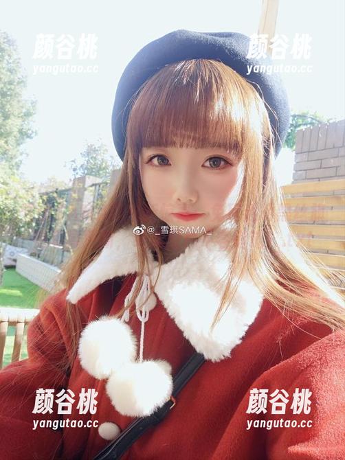 雪琪SAMA带来新惊喜：兔耳透明黑丝旗袍写真更新，绝美图片不容错过！.txt