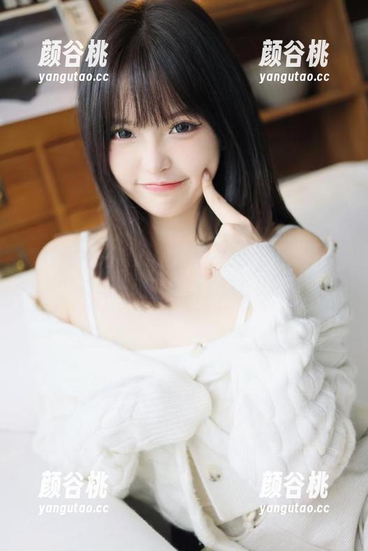 青丘女神 - 用心观看娜娜的女孩写真，品味每一张背后的情感！.txt