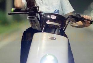 青豆客 – 精选Lee小棠的吊带作品，让你轻松获取免费的美丽写真灵感！.txt