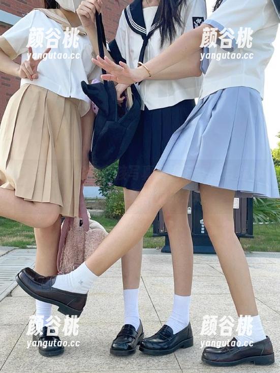 青豆客 - 佟蔓女孩写真高清下载，带你体验视觉盛宴新境界.txt