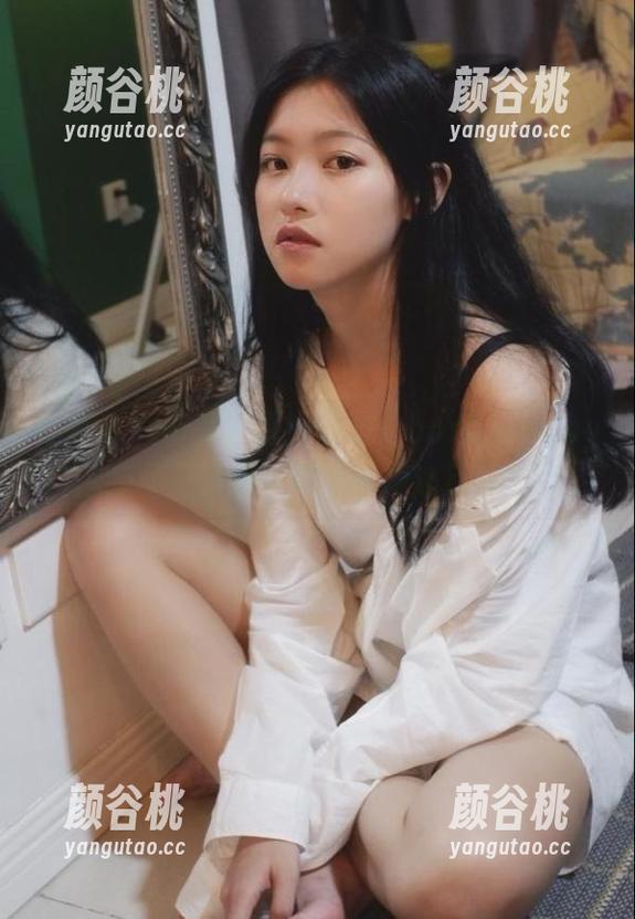 青豆客 - 清凉一夏！岑苑之barbiebaby泳装写真图册带你感受海边风情.txt