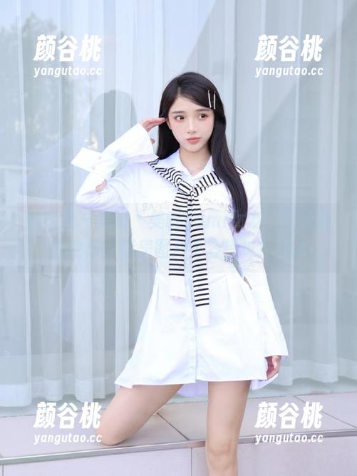 魅妍社 - 走进“美昕Yumi女友”的无圣光世界，精美图片不容错过！.txt