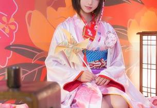 私拍时光：鳗鱼霏儿与玛修白裙的温柔奇幻之旅.txt